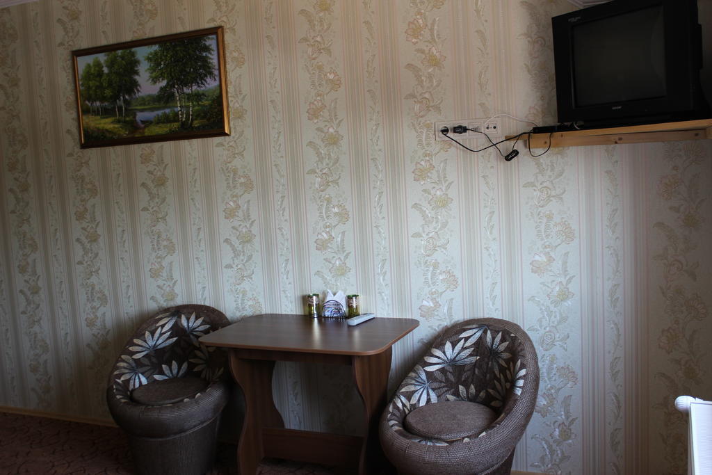 Pid Yavorom Hotel Drogomirchany Quarto foto